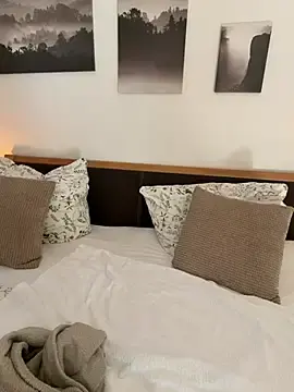 Stripchat Live Sex of -Alisa