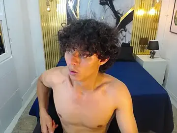 Stripchat Sex Cam of Dante_browwn