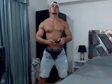 Stripchat Free Live Porn of Frank_heaven01