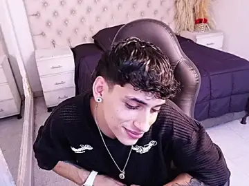 Stripchat Live Sex Cam of JhoanLeandro