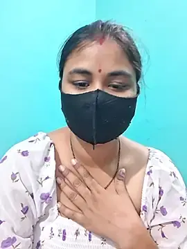 Stripchat Watch Live Sex Cams of DivyaBhabhi69@xh