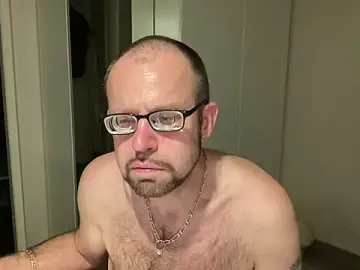 Stripchat Sex Cam of FABIOGLASSES
