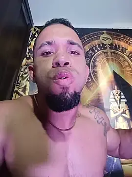 Stripchat Best Webcam of Massimo_Cruz