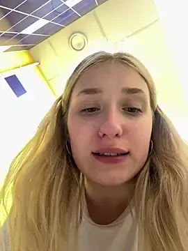 Stripchat Sex Cam of Polly_Pop