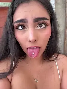 Stripchat Adult Webcam of Maddy_Rouse_