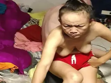 Stripchat Nude Webcam of 1CuteAndSexy69