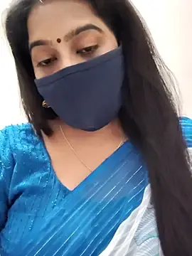 Stripchat Nude Webcam of saritha29