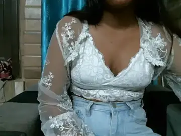 Stripchat Free Live Porn of HotyAnnu90