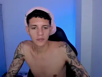 Stripchat Sex Cam of tylerrnova
