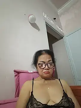 Stripchat Sex Cam of Hotestlove