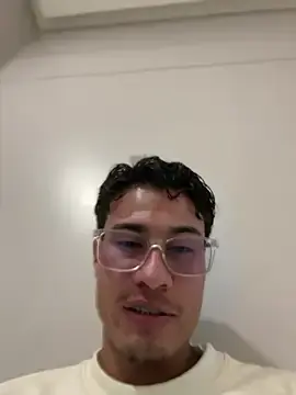 Stripchat Live Porn of TavoHot_
