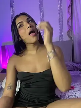 Stripchat Free Live Porn of VeronicaSaenzx