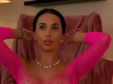 Stripchat Best live sex cam show of KairaAndrews