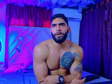 Stripchat Sex Cam of Rich_boy01