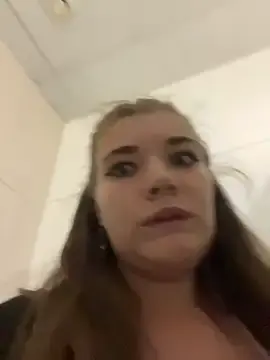 Stripchat Free Live Porn of Holy_Tereza