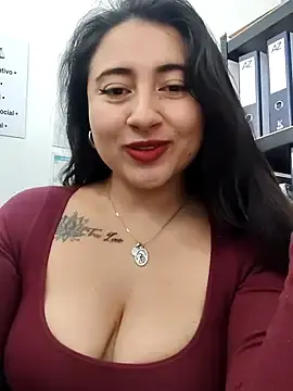 Stripchat Best live sex cam show of _Sarah-Office1