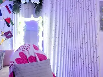 Stripchat Free Live Porn of Naomy_tay1