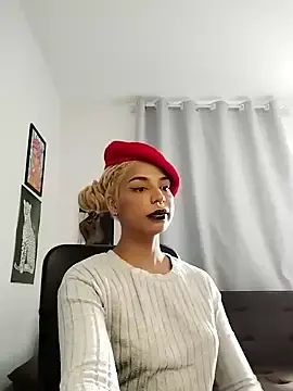 Stripchat Best live sex cam show of Helenoir