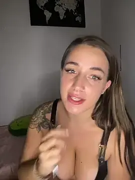 Stripchat Free Porn Cam of baadievino
