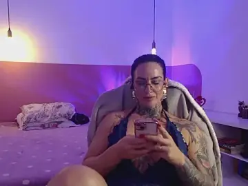 Stripchat Live Sex Cam of Anny_Fetish