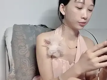 Stripchat Live Sex Cam of Lili-2