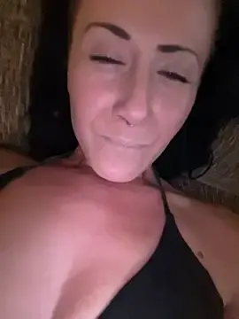 Stripchat Sex Cam of SweetSolez