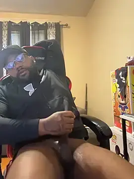 Stripchat Sex Cam of DYnastywatchOut