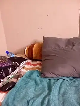 Stripchat Free Porn Cam of shy-lillyX22