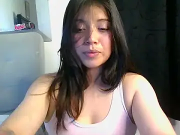 Stripchat Live Sex Cam of katherodriguezx