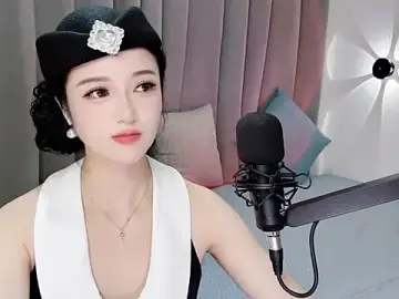 Stripchat Watch Live Sex Cams of Momo-Wow
