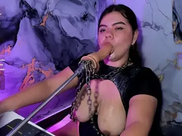 Stripchat Private Sex Chat of klhoe_boobs
