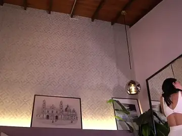 Stripchat Live Porn of ElleDiane