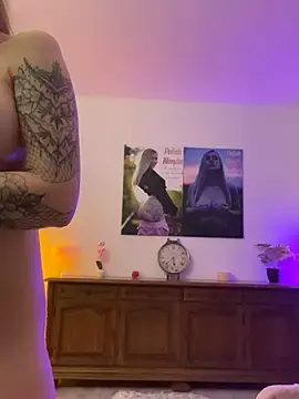 Stripchat Nude Webcam of Cute-Alice