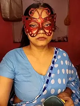 Stripchat Free Live Porn of MEERAcle