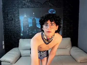 Stripchat Free Live Porn of ElliotNoir