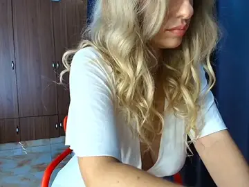 Stripchat Free Live Porn of Mia_kai