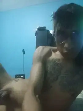Stripchat Sex Cam of Crazygrillo69
