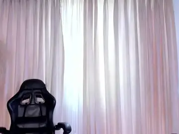 Stripchat Live Sex Cam of JulienSaint