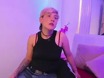Stripchat Free Live Porn of DannyRoudX