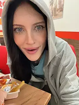 Stripchat Free Live Porn of Melissa_crazy
