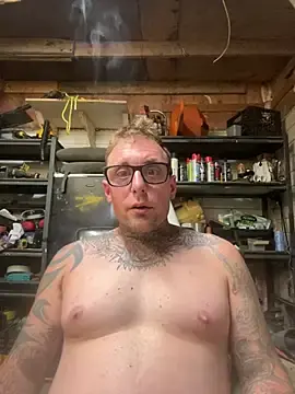 Stripchat Nude Webcam of WIDBIGWHITECOCK