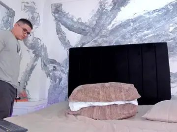 Stripchat Watch Live Sex Cams of JeffDaltton