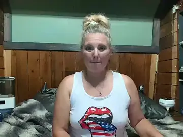 Stripchat Sex Chat of lisaxlovexxx