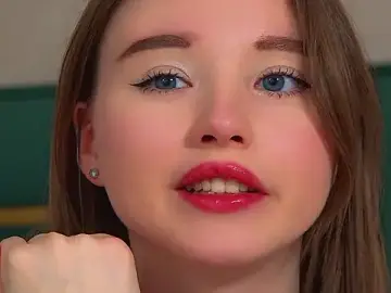 Stripchat Free Live Porn of KeiraAsti