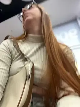 Stripchat Free Porn Cam of Cloew_Marz