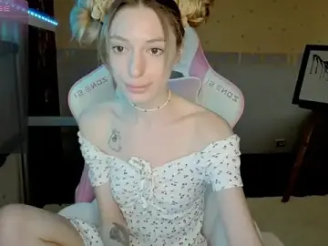 Stripchat Nude Webcam of MiaMooonn