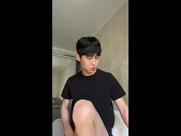 Stripchat Sex Cam of Brian_Stars