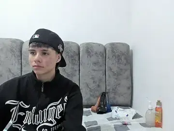 Stripchat Live Sex Cam of Bruno_Cruzz