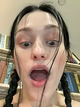 Stripchat Sex Cam of Mia_Mia_M