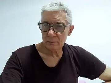 Stripchat Adult Webcams of BIGUNCUTHARDCOCK